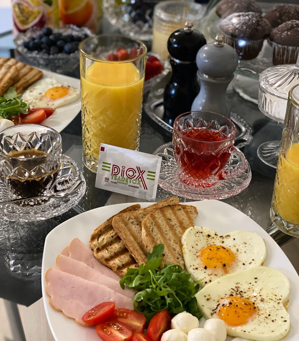 Diox Detox Tea sachet served with a healthy breakfast